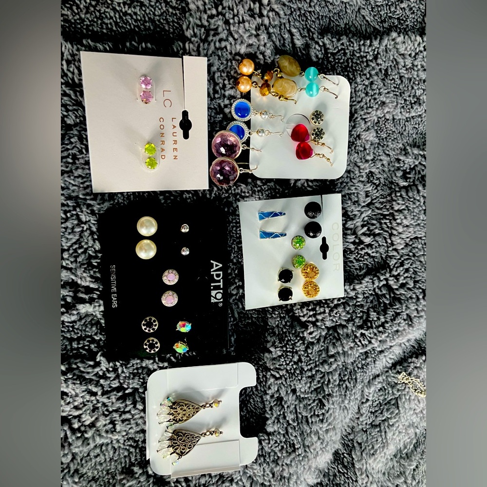 Earings bundle